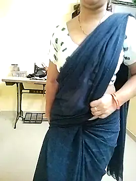 Snapshot of PayalSharmahot143 chatting on September 30, 2025, 4:45 pm PayalSharmahot143 online show from September 30, 2025, 4:45 pm