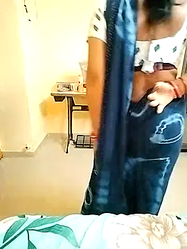 Snapshot of PayalSharmahot143 chatting on October 3, 2025, 2:08 am PayalSharmahot143 online show from October 3, 2025, 2:08 am