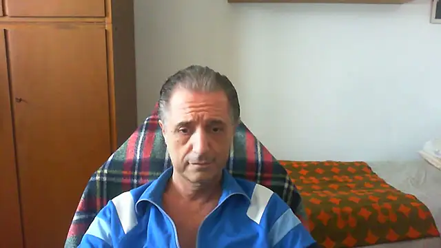 lliuk70mi online show from May 20, 2026, 2:12 pm