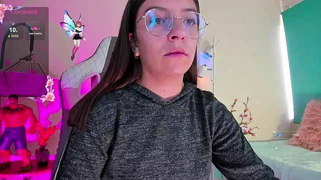 milly kenner online show from November 28, 2025, 2:42 pm