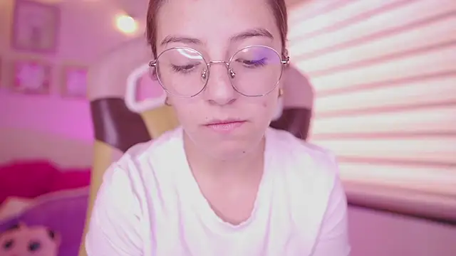 milly kenner online show from February 17, 2026, 7:20 pm