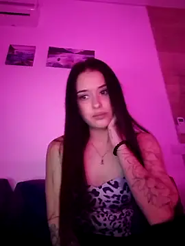 Snapshot of AlisaLink chatting on December 5, 2024, 5:50 pm AlisaLink online show from December 5, 2024, 5:50 pm