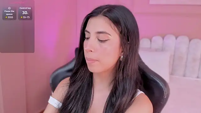 Snapshot of zia_cooper chatting on February 24, 2026, 6:50 pm zia cooper online show from February 24, 2026, 6:50 pm