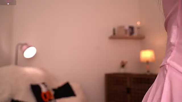 Snapshot of AudreyBarren chatting on November 16, 2025, 4:18 am AudreyBarren online show from November 16, 2025, 4:18 am