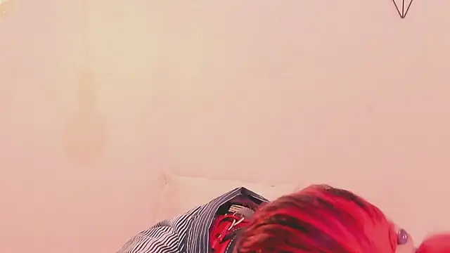 Snapshot of RedMeloddy chatting on March 8, 2025, 7:20 pm RedMeloddy online show from March 8, 2025, 7:20 pm