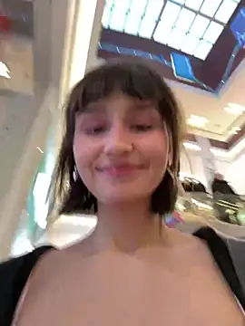 Snapshot of bigbabykiki chatting on February 2, 2025, 1:30 pm bigbabykiki online show from February 2, 2025, 1:30 pm