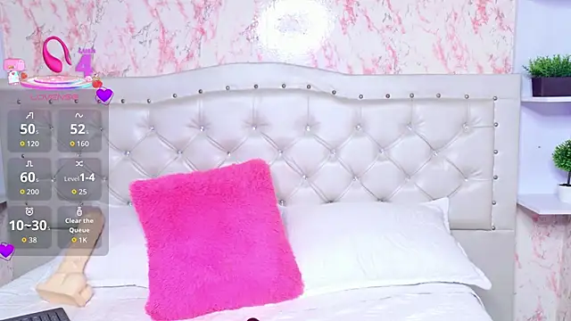Snapshot of cute_mia23 chatting on June 2, 2026, 5:48 pm cute mia23 online show from June 2, 2026, 5:48 pm