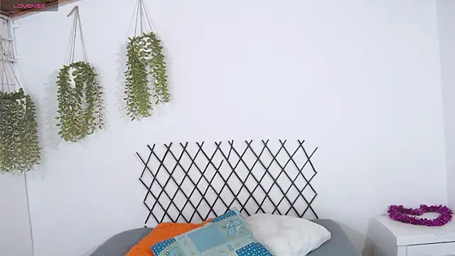 Snapshot of karla_charloby chatting on October 8, 2025, 2:58 pm karla charloby online show from October 8, 2025, 2:58 pm