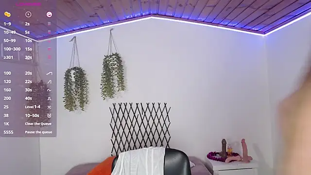 Snapshot of karla_charloby chatting on October 14, 2025, 2:18 pm karla charloby online show from October 14, 2025, 2:18 pm