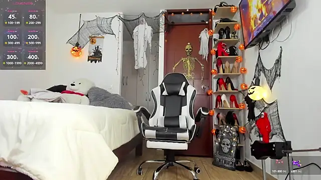 Snapshot of SophieBaker__ chatting on October 10, 2025, 1:59 am SophieBaker online show from October 10, 2025, 1:59 am