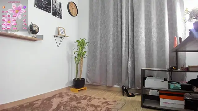 Snapshot of SophieBaker__ chatting on November 11, 2025, 3:06 am SophieBaker online show from November 11, 2025, 3:06 am