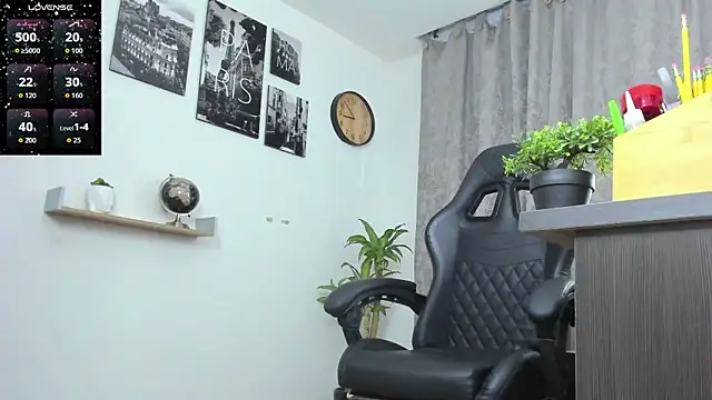 SophieBaker   online show from February 6, 2026, 1:54 am