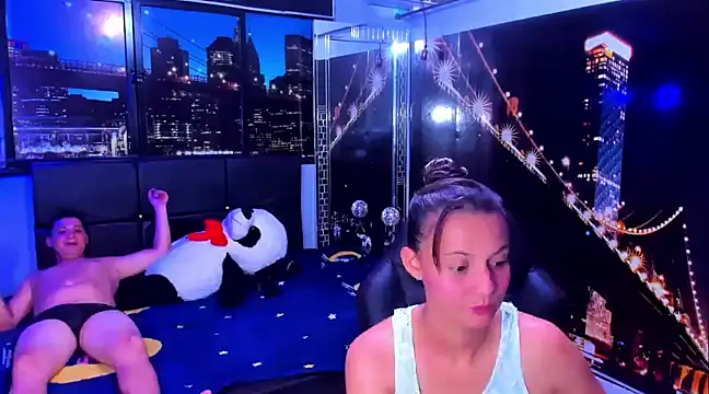 Snapshot of ValentinaAndTerry chatting on January 12, 2025, 8:57 am ValentinaAndTerry online show from January 12, 2025, 8:57 am