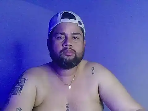 GABRIELGARCIA1313 online show from June 28, 2026, 12:16 am