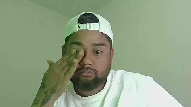 GABRIELGARCIA1313 online show from June 30, 2026, 12:22 am