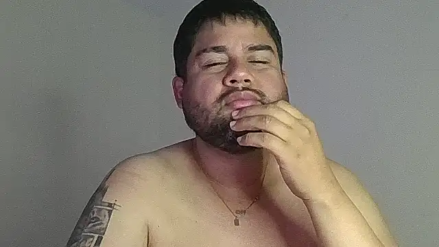 GABRIELGARCIA1313 online show from June 30, 2026, 6:31 pm