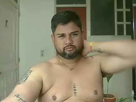 GABRIELGARCIA1313 online show from July 11, 2026, 2:42 pm