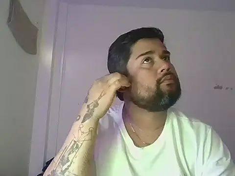 GABRIELGARCIA1313 online show from August 1, 2026, 5:12 pm