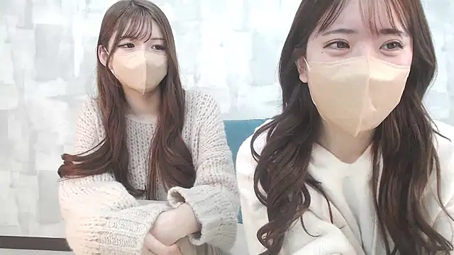 Snapshot of LOVE_MOMO_LOVE chatting on February 6, 2025, 11:32 am LOVE MOMO LOVE online show from February 6, 2025, 11:32 am