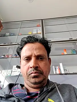 Raj1043 online show from November 13, 2025, 6:01 am