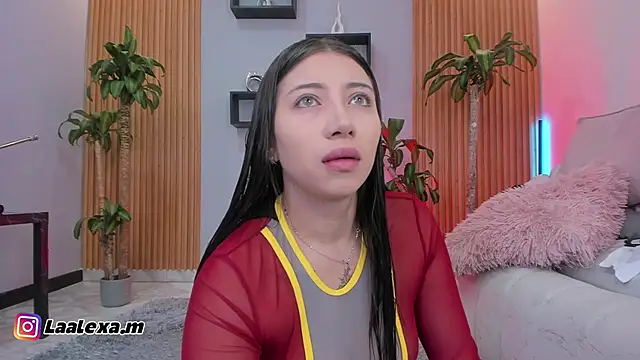 Aixaa charles online show from November 12, 2025, 12:38 pm