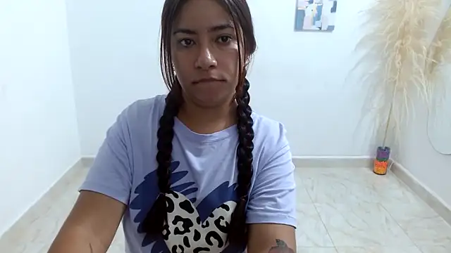 Snapshot of Mary_Pompis chatting on January 9, 2025, 2:54 am Mary Pompis online show from January 9, 2025, 2:54 am