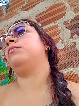 Snapshot of Mary_Pompis chatting on January 30, 2025, 4:02 pm Mary Pompis online show from January 30, 2025, 4:02 pm