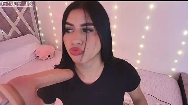 sweety mariann1 online show from March 18, 2026, 10:46 pm