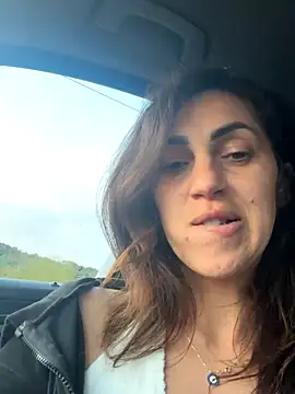 EmaSkyes online show from September 27, 2025, 4:01 pm