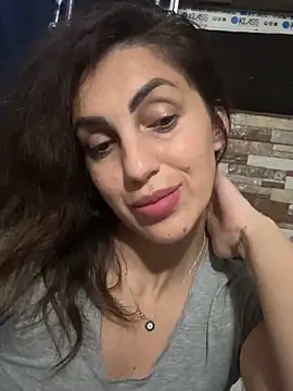 EmaSkyes online show from October 17, 2025, 6:43 pm