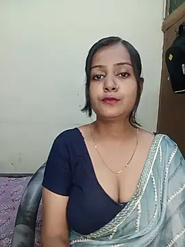 Snapshot of Miss-Riyasingh chatting on July 17, 2026, 5:18 pm Miss-Riyasingh online show from July 17, 2026, 5:18 pm