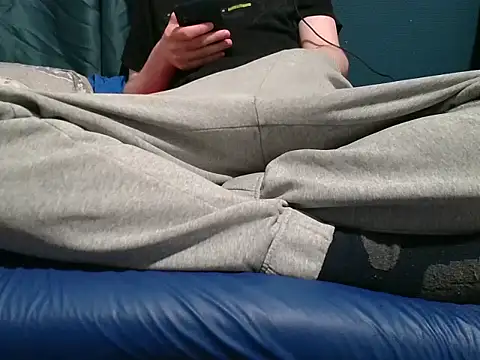 Snapshot of krissraw chatting on November 18, 2025, 3:56 am krissraw online show from November 18, 2025, 3:56 am