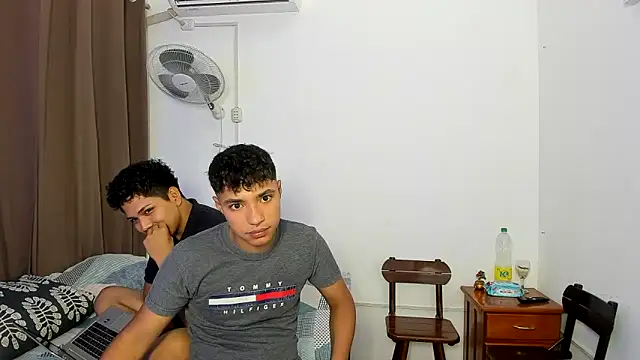 jonmaykolrose online show from February 10, 2025, 2:19 am