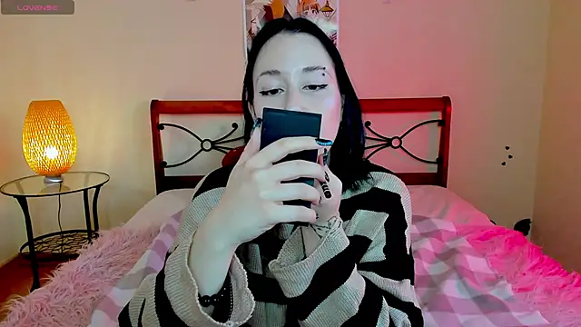 Snapshot of adell_berry chatting on September 20, 2025, 2:12 am adell berry online show from September 20, 2025, 2:12 am