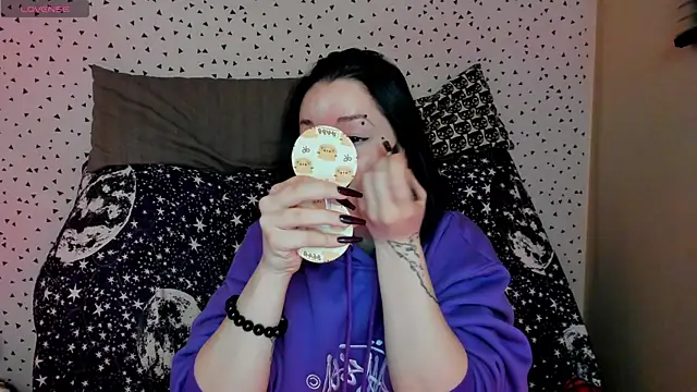 Snapshot of adell_berry chatting on February 12, 2026, 2:06 am adell berry online show from February 12, 2026, 2:06 am