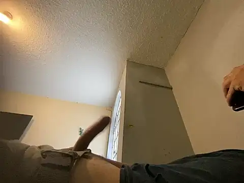 EderLove69 online show from June 3, 2026, 6:46 pm