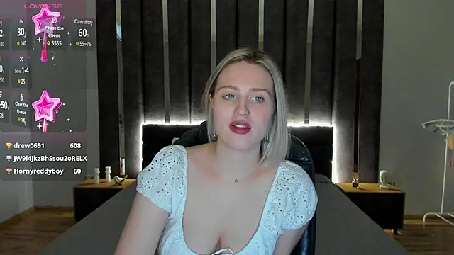 Snapshot of _Sarah_Soul_ chatting on January 4, 2025, 6:52 am Sarah Soul online show from January 4, 2025, 6:52 am