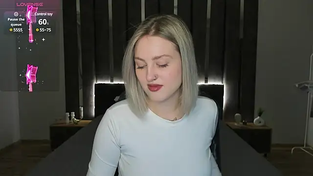 Snapshot of _Sarah_Soul_ chatting on February 1, 2025, 12:51 am Sarah Soul online show from February 1, 2025, 12:51 am