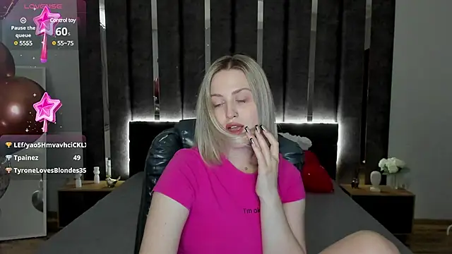 Snapshot of _Sarah_Soul_ chatting on February 18, 2025, 6:59 am Sarah Soul online show from February 18, 2025, 6:59 am