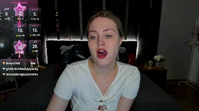 Snapshot of _Sarah_Soul_ chatting on February 27, 2025, 7:01 am Sarah Soul online show from February 27, 2025, 7:01 am