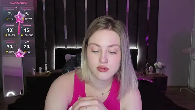 Snapshot of _Sarah_Soul_ chatting on March 23, 2025, 12:47 am Sarah Soul online show from March 23, 2025, 12:47 am