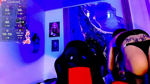 Elissa taylor  online show from December 16, 2025, 7:41 pm