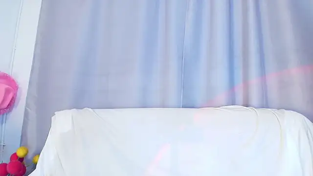 adara johnson   online show from November 26, 2025, 11:44 am