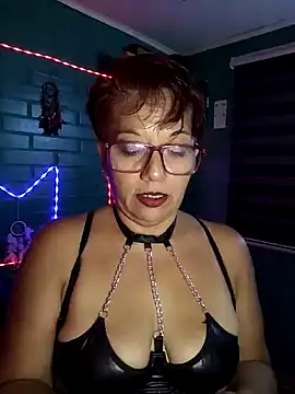 Snapshot of TRISH_MILF chatting on January 12, 2025, 1:00 am TRISH MILF online show from January 12, 2025, 1:00 am