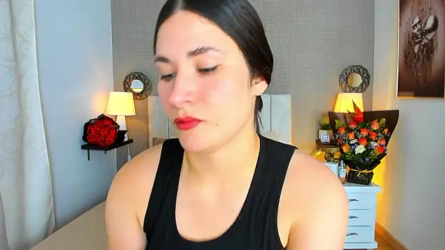 Snapshot of ValeryLovee chatting on February 15, 2026, 9:44 pm ValeryLovee online show from February 15, 2026, 9:44 pm