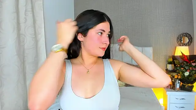 Snapshot of ValeryLovee chatting on February 25, 2026, 2:43 am ValeryLovee online show from February 25, 2026, 2:43 am