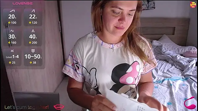 ParisW online show from September 30, 2025, 12:10 pm