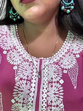 Ayesha mahi online show from September 29, 2025, 7:35 am