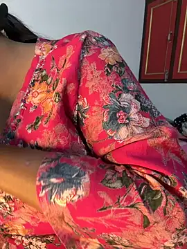 Ayesha mahi online show from November 8, 2025, 9:20 am