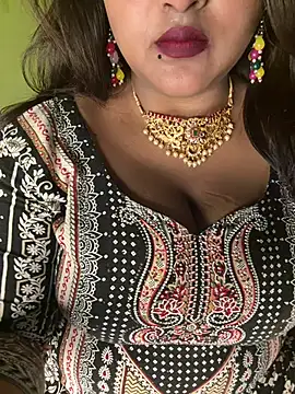 Ayesha mahi online show from May 8, 2026, 8:19 am